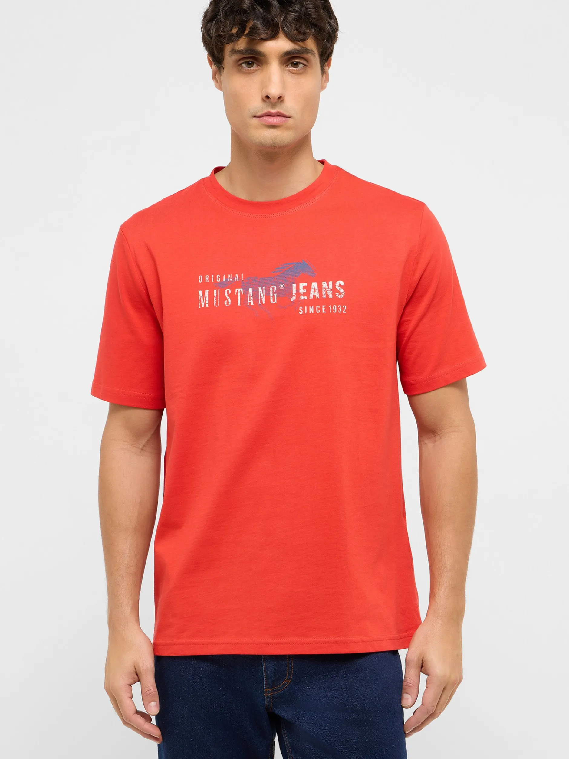 Mustang Herren T-Shirt in rot - Ausschnitt: Rundhals