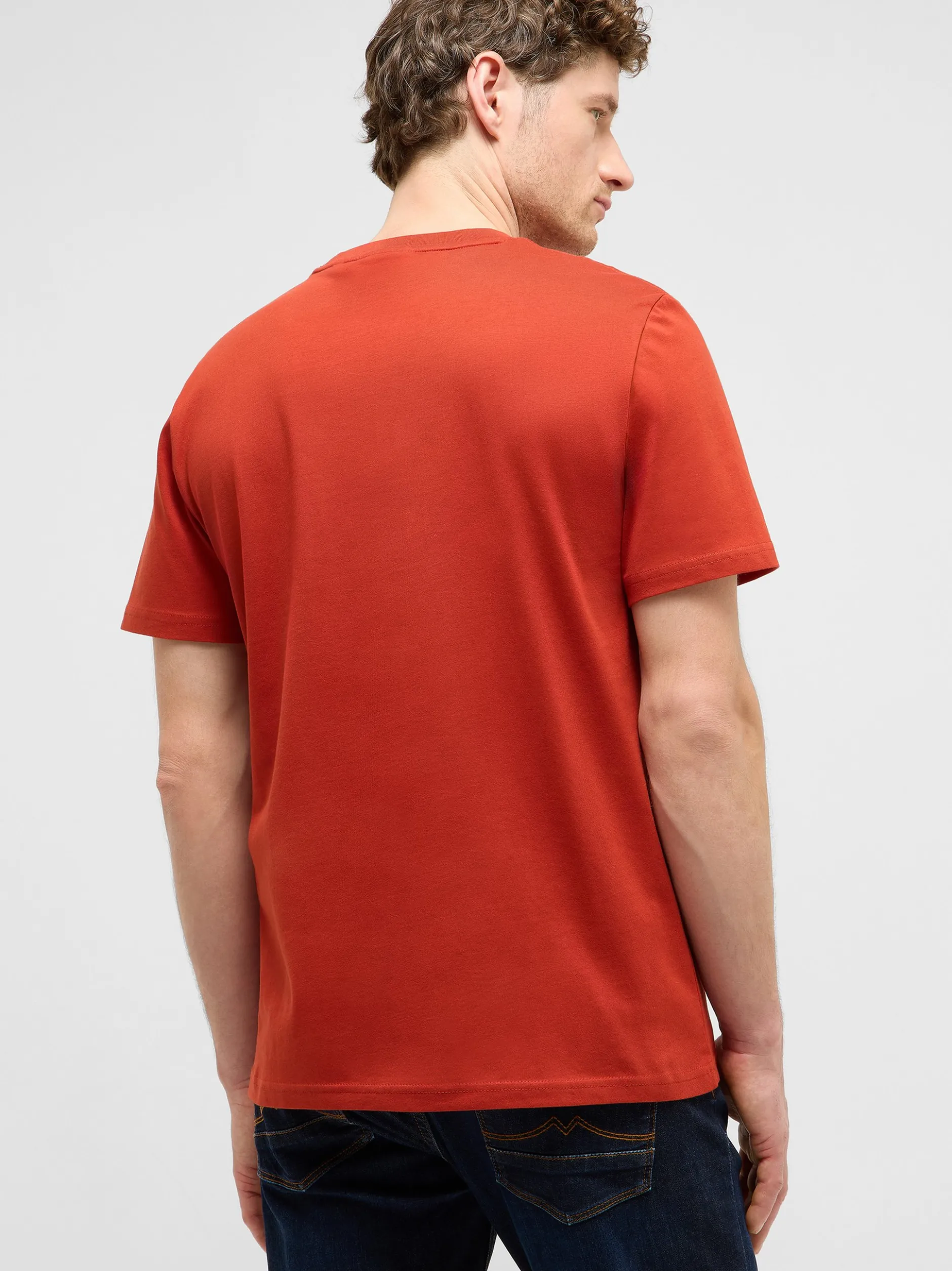 Mustang Herren T-Shirt in rot - Ausschnitt: Rundhals
