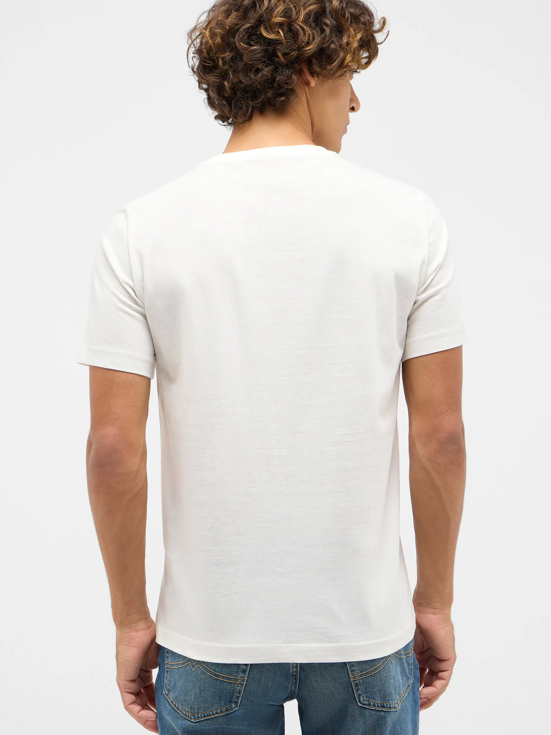 Mustang Herren T-Shirt in weiß - Ausschnitt: Rundhals
