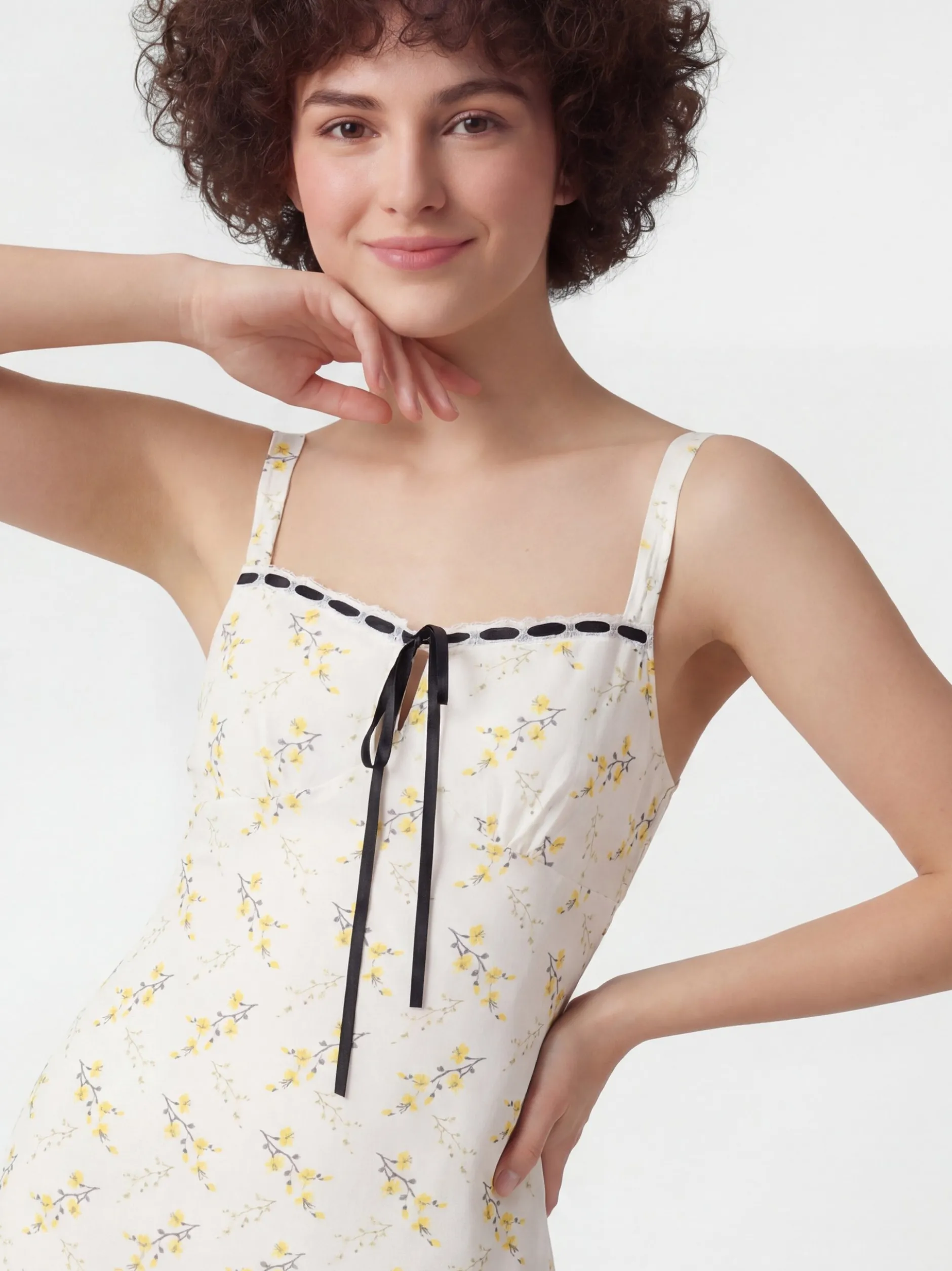 MyMo Damen Kleid in weiß - Länge: mittel