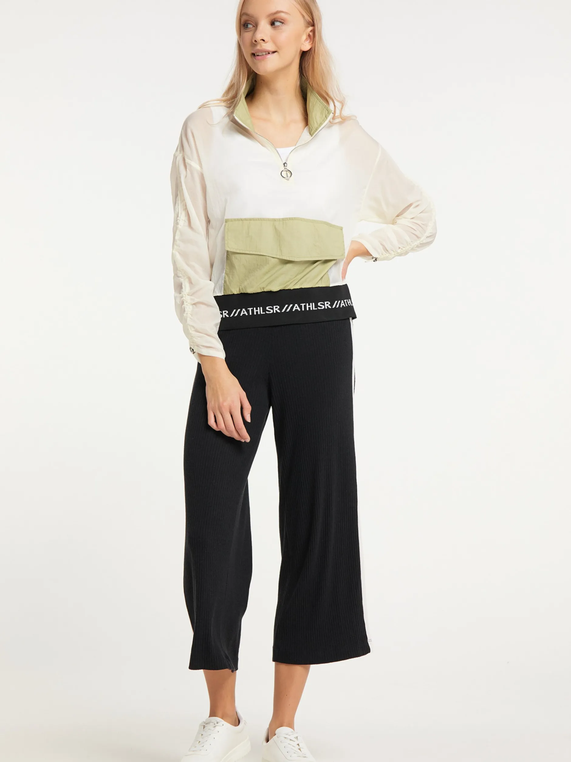 MyMo Damen Windjacke in oliv