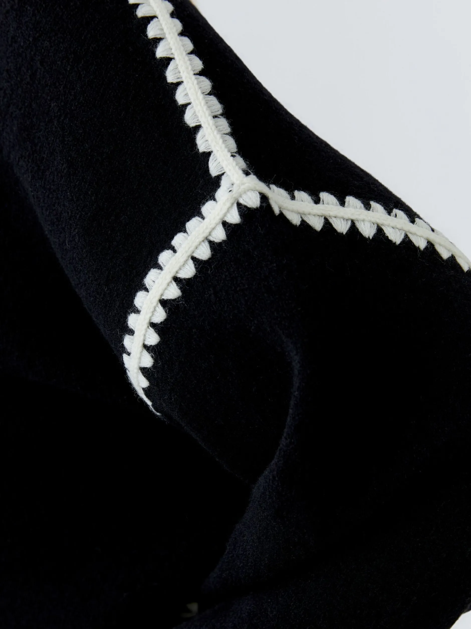 Oui Damen Pullover in schwarz - Ausschnitt: Rundhals