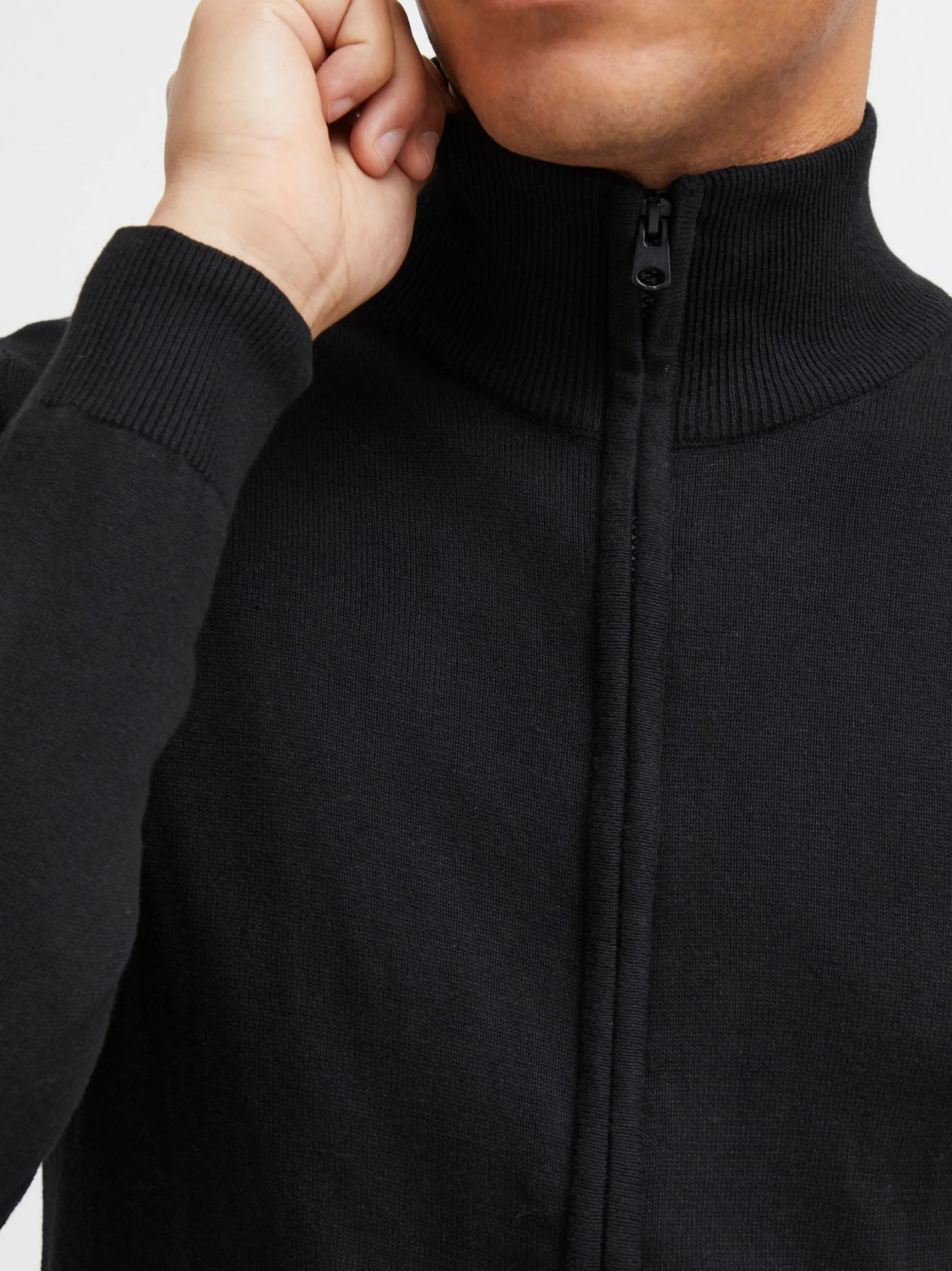 11 Project Herren Strickjacke - PRMelker in schwarz