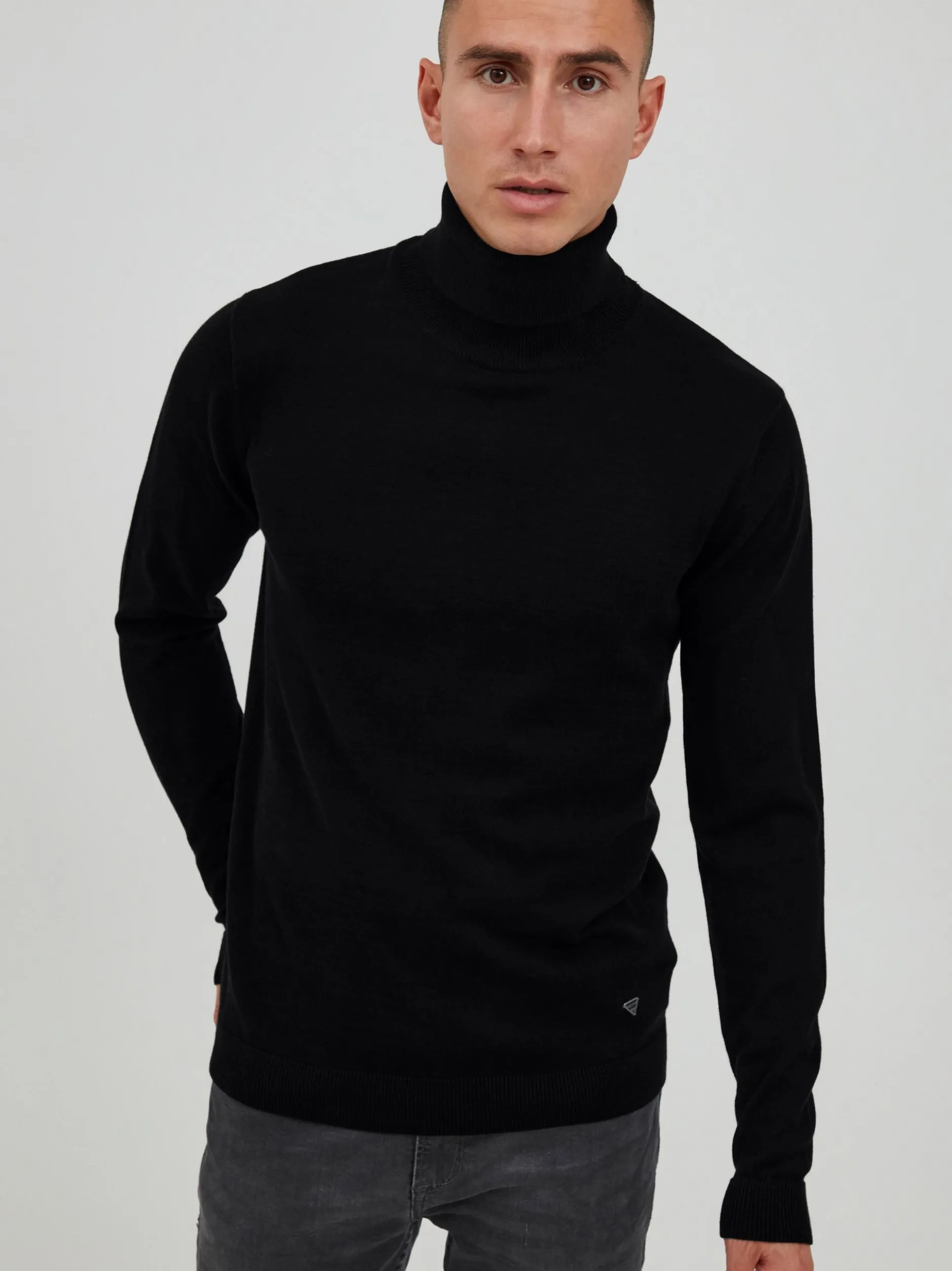 11 Project Herren Strickpullover - PRIngbert in schwarz