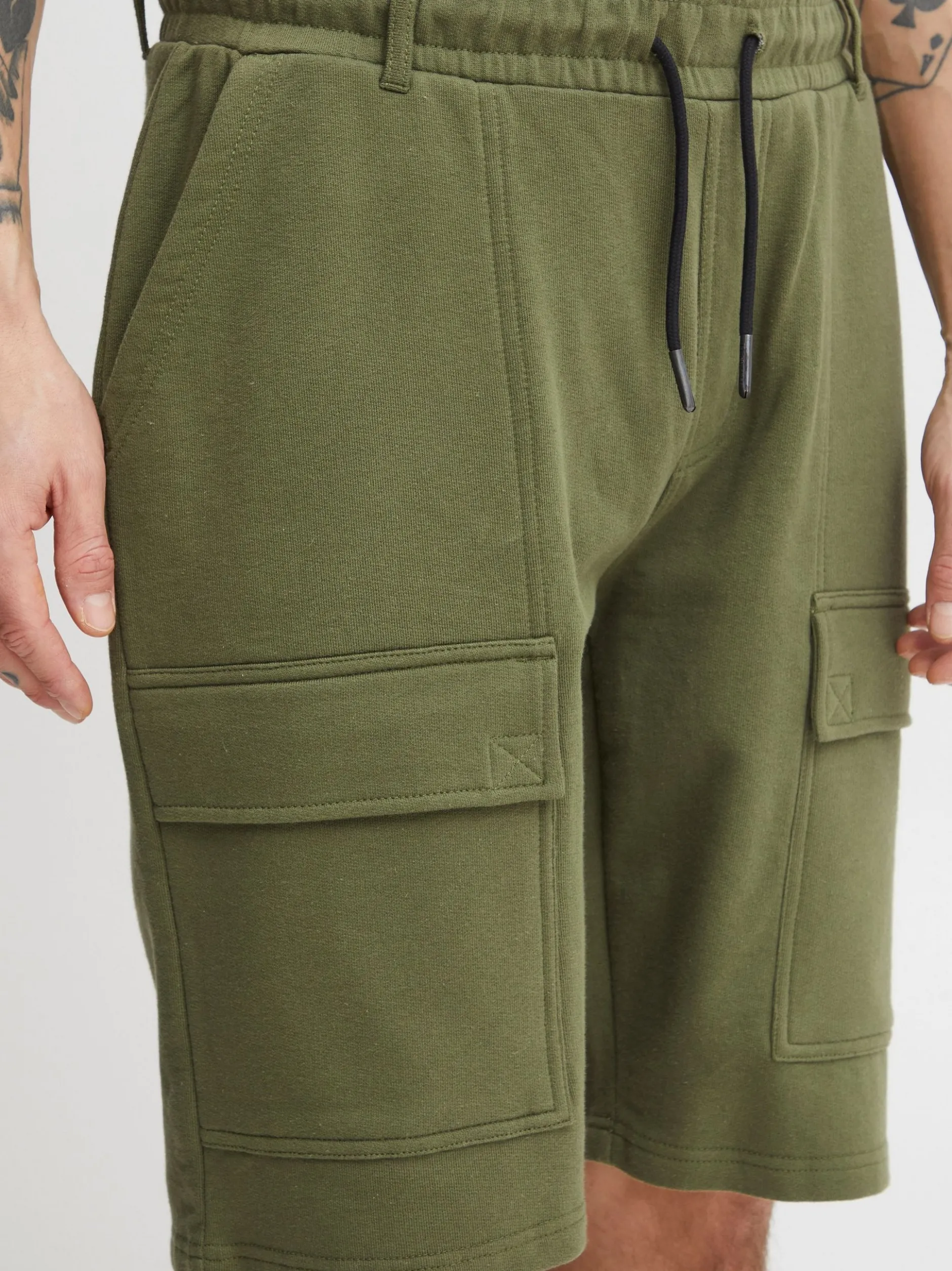 11 Project Herren Sweatshorts - PRKarlsen in grün
