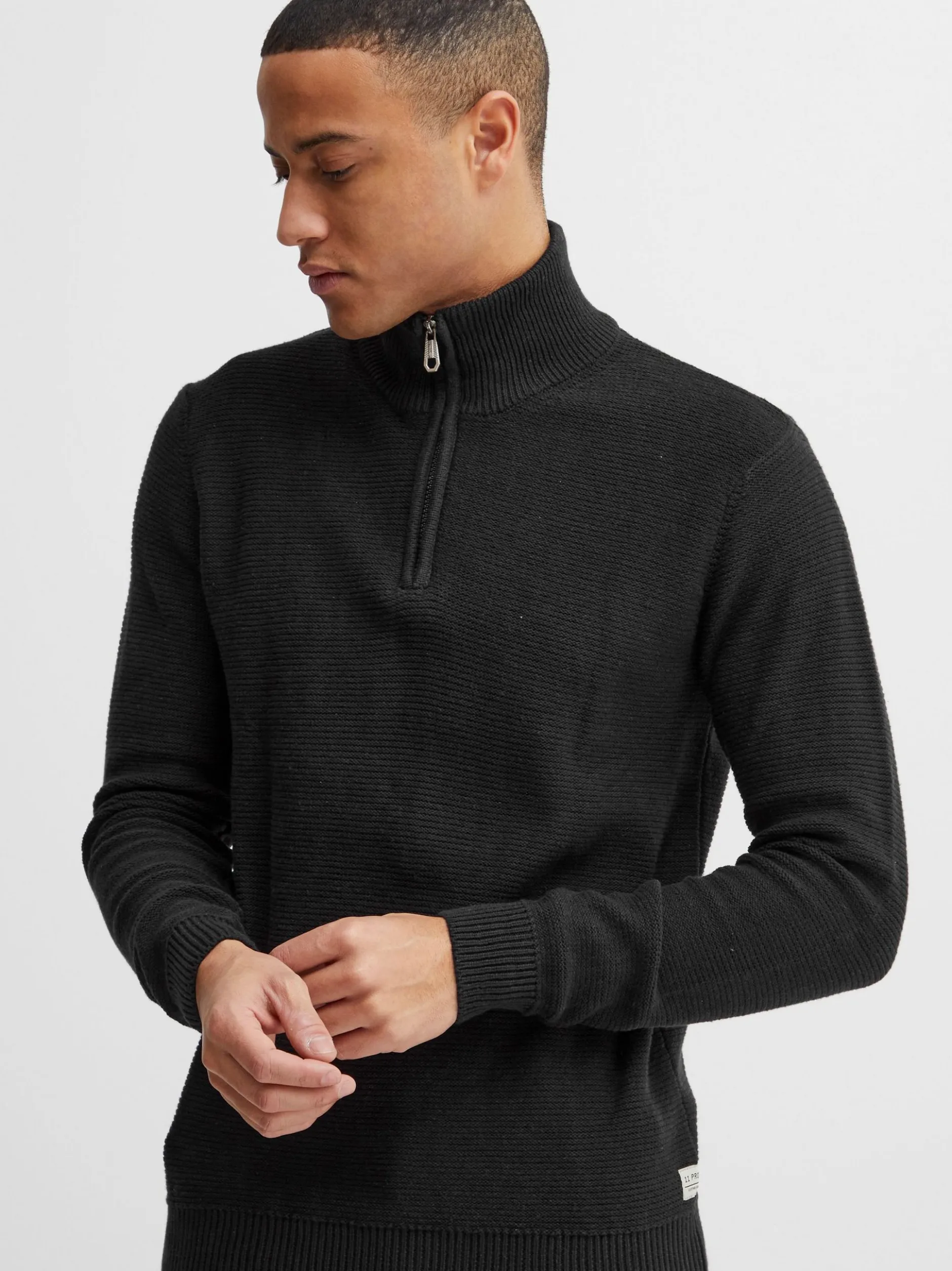 11 Project Herren Troyer - PRTillmann in schwarz