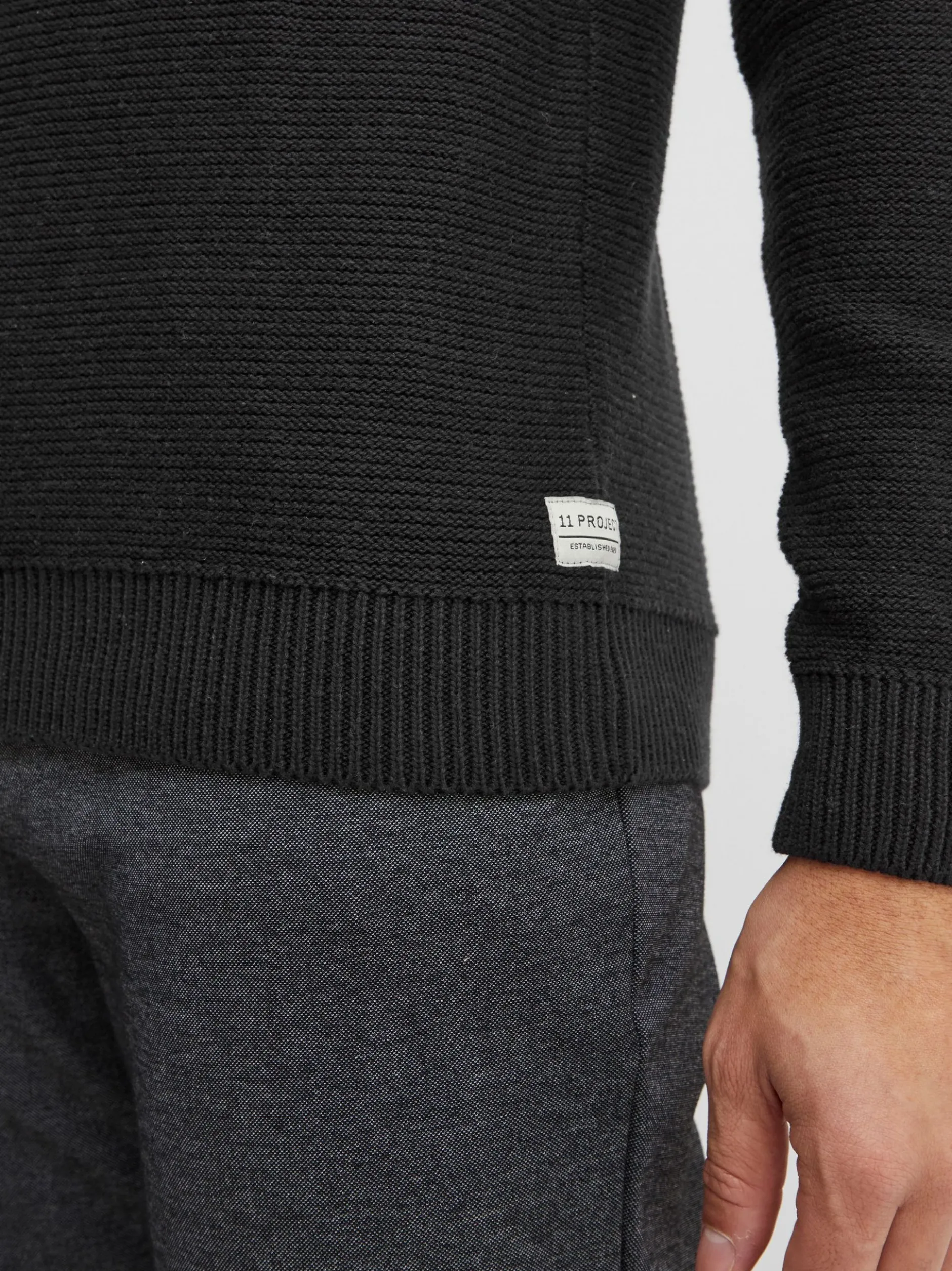 11 Project Herren Troyer - PRTillmann in schwarz