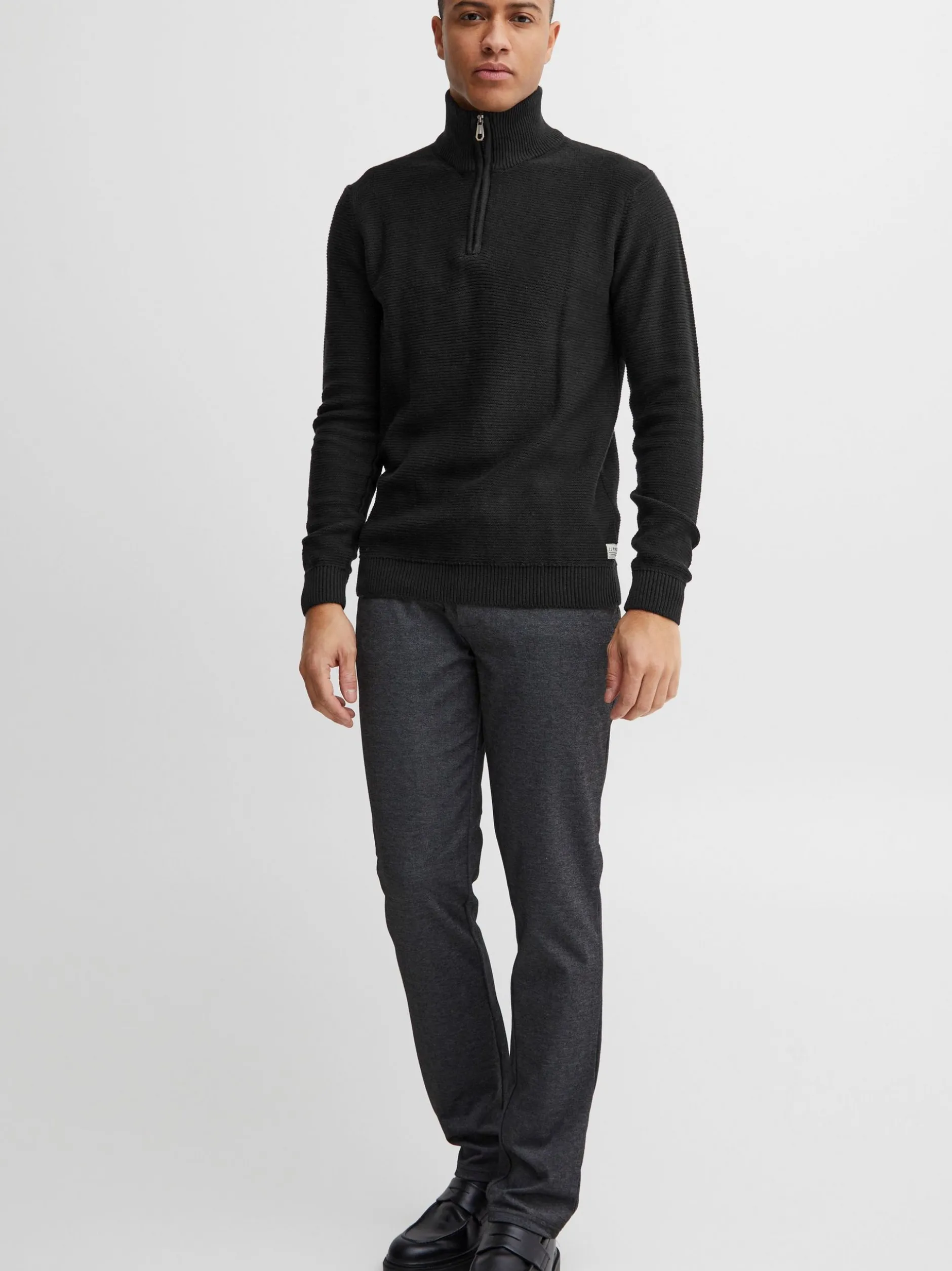 11 Project Herren Troyer - PRTillmann in schwarz