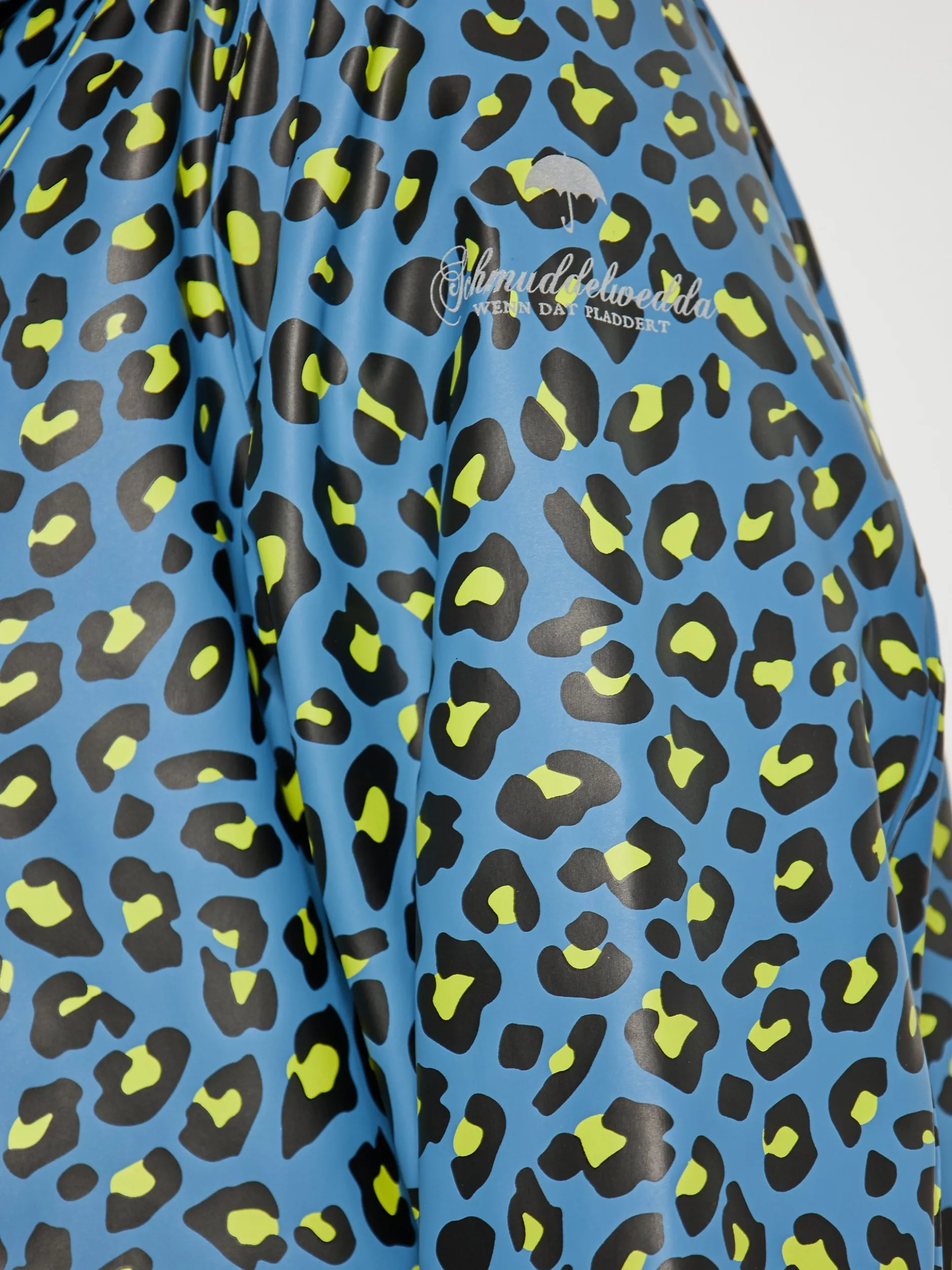Schmuddelwedda Damen Regenjacke in großen Größen in blau