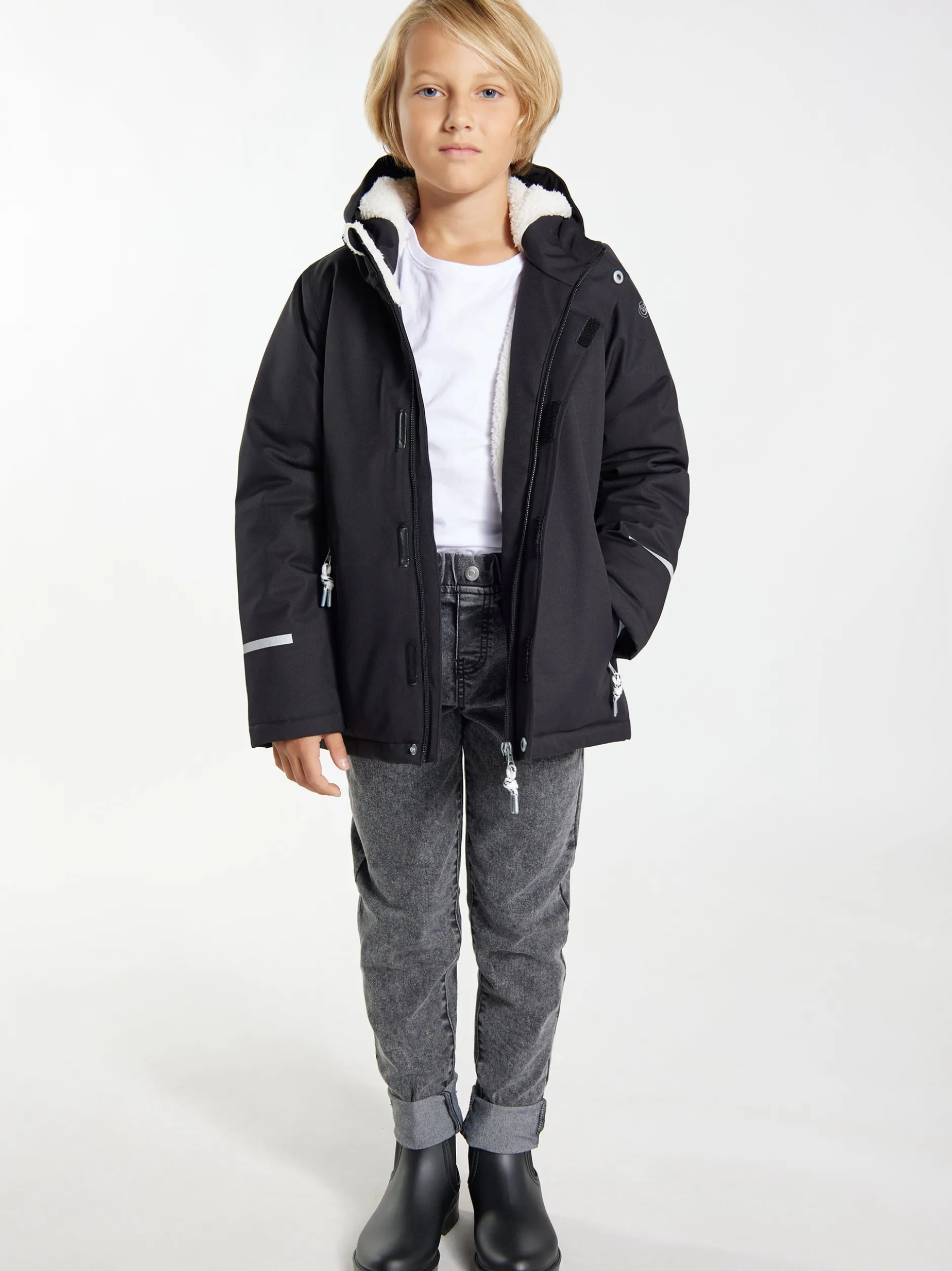 Schmuddelwedda Jungs Anorak + Tagesrucksack - SET in schwarz