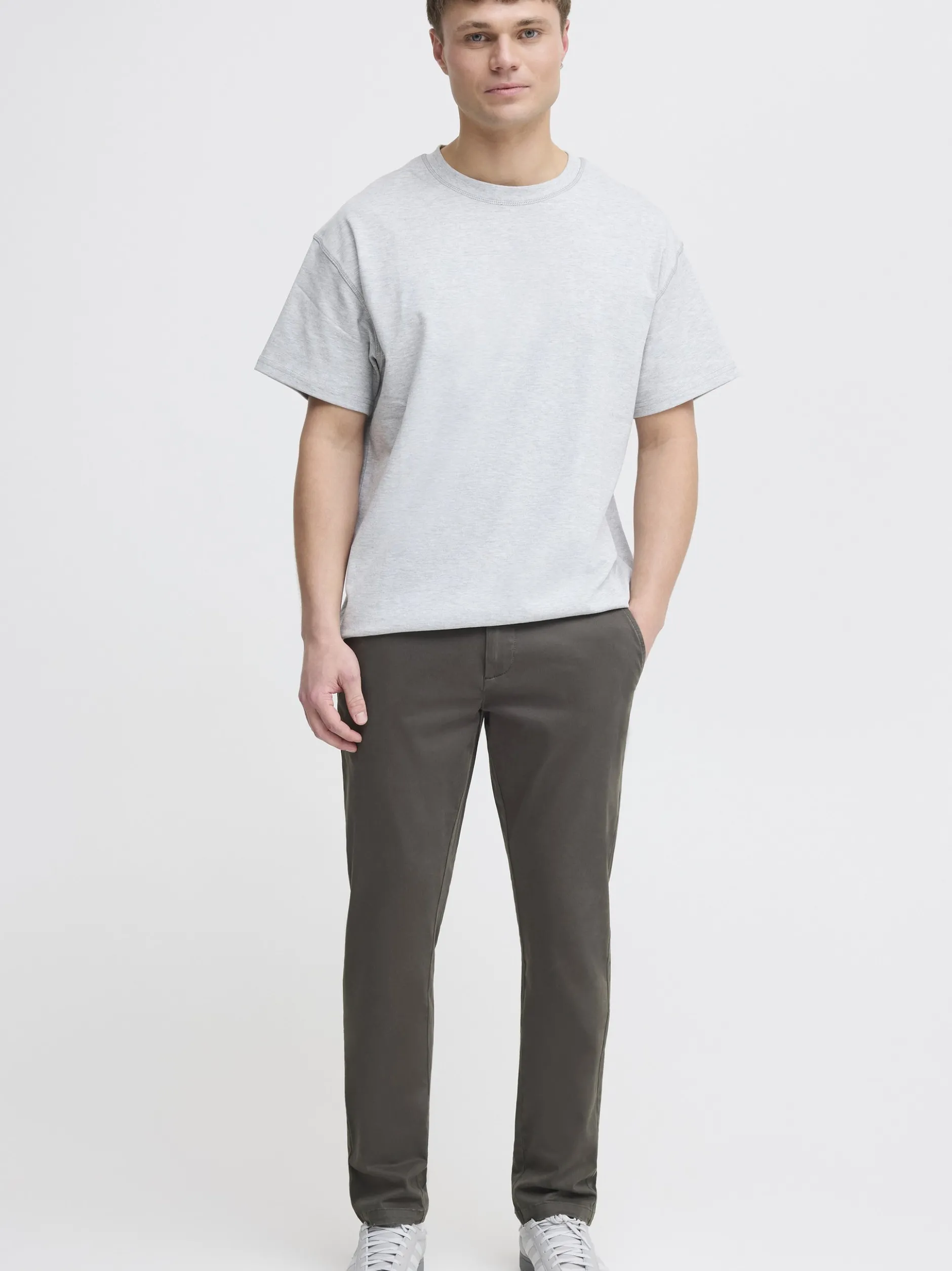 Solid Herren Chinohose - SDRaul in grau