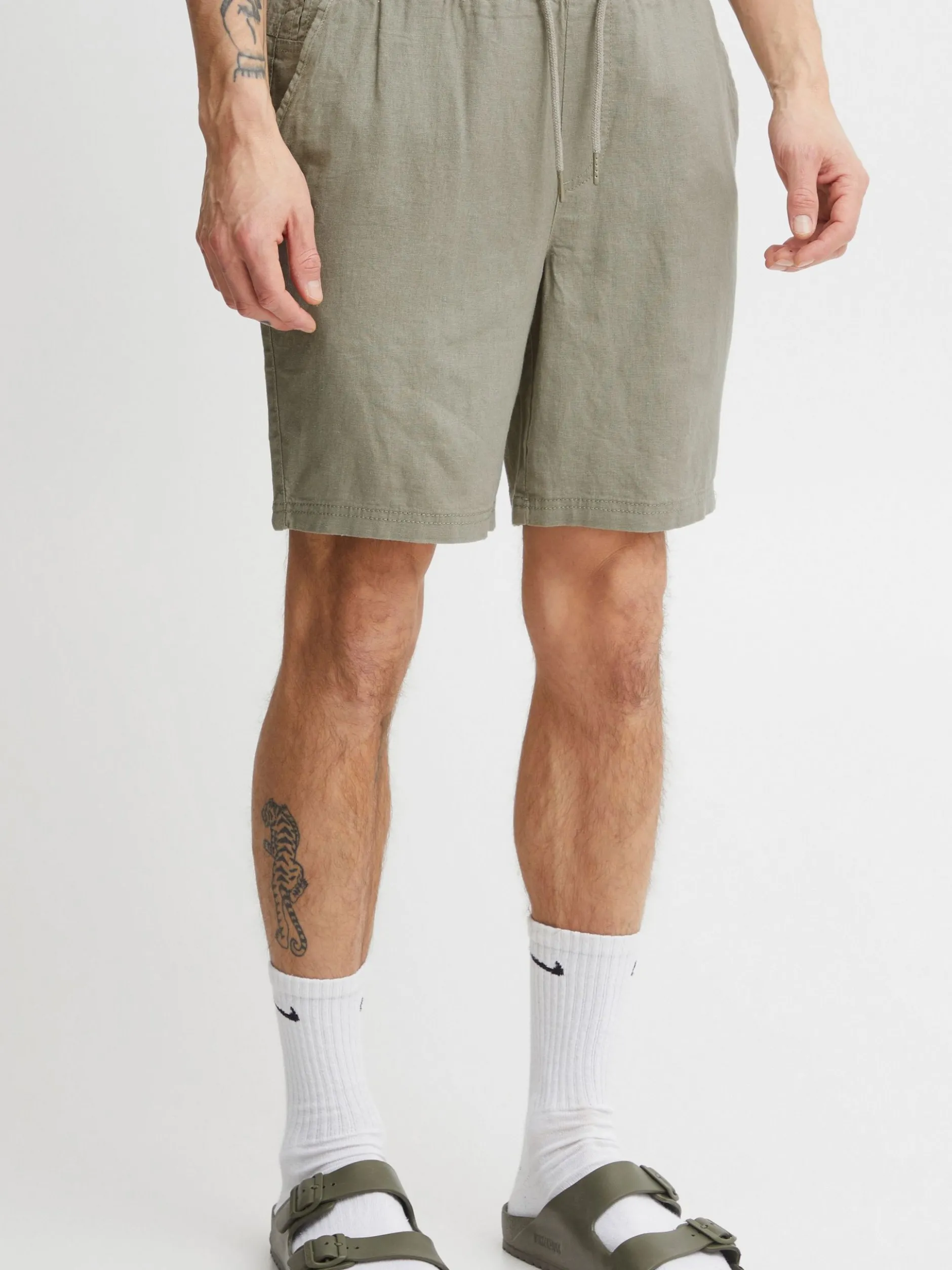 Solid Herren Shorts - SDAurelius in grün