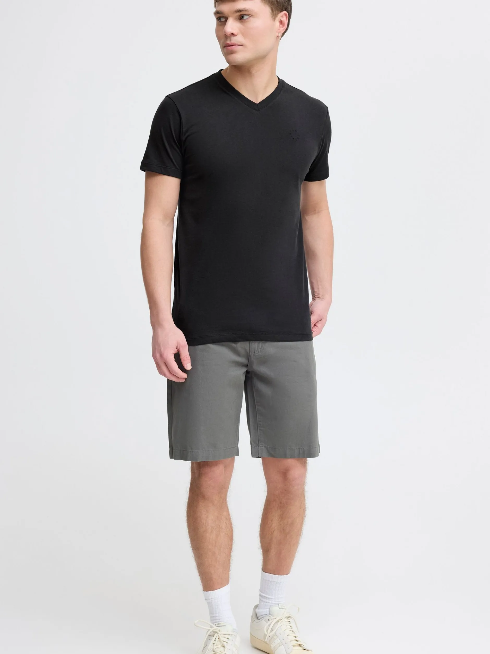Solid Herren V-Shirt - SDOdilian in schwarz