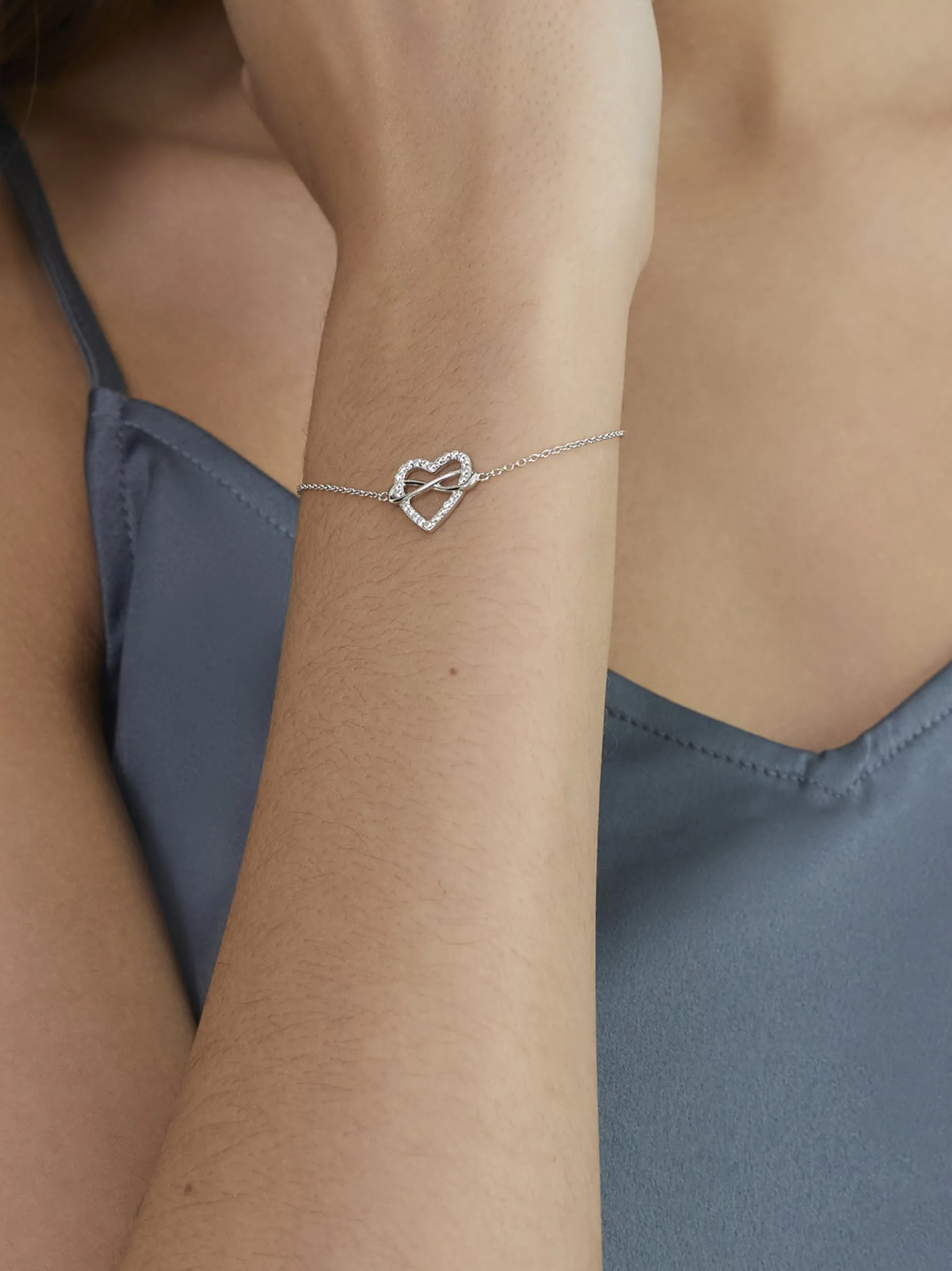 s.Oliver Damen Armband - Infinity Heart in silber