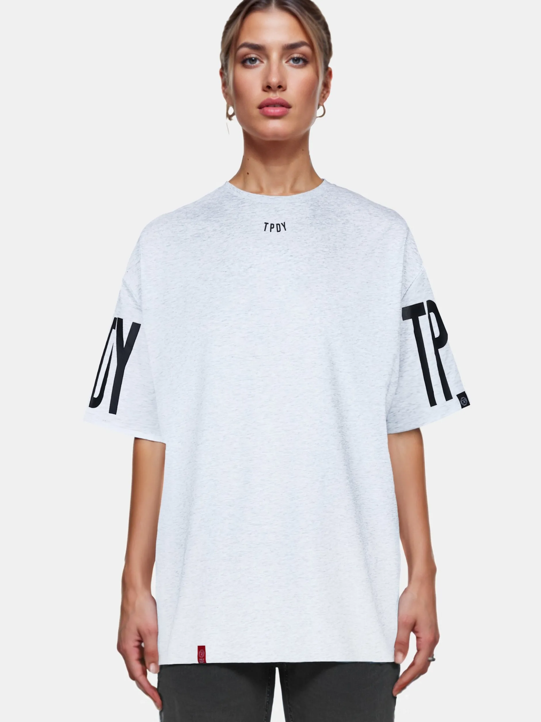 Trueprodigy Damen Oversize-Shirt - Viktor F in hellgrau