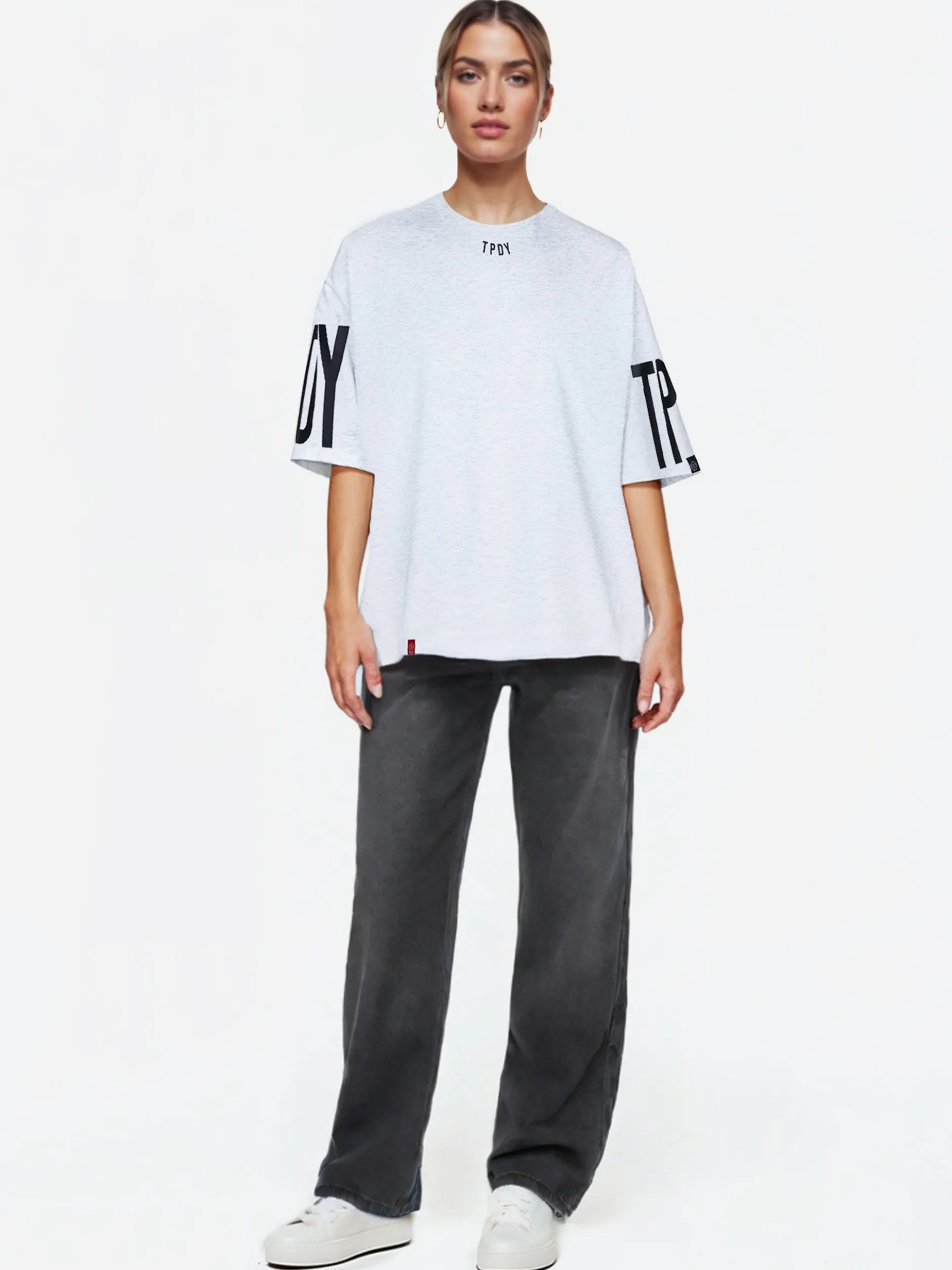 Trueprodigy Damen Oversize-Shirt - Viktor F in hellgrau