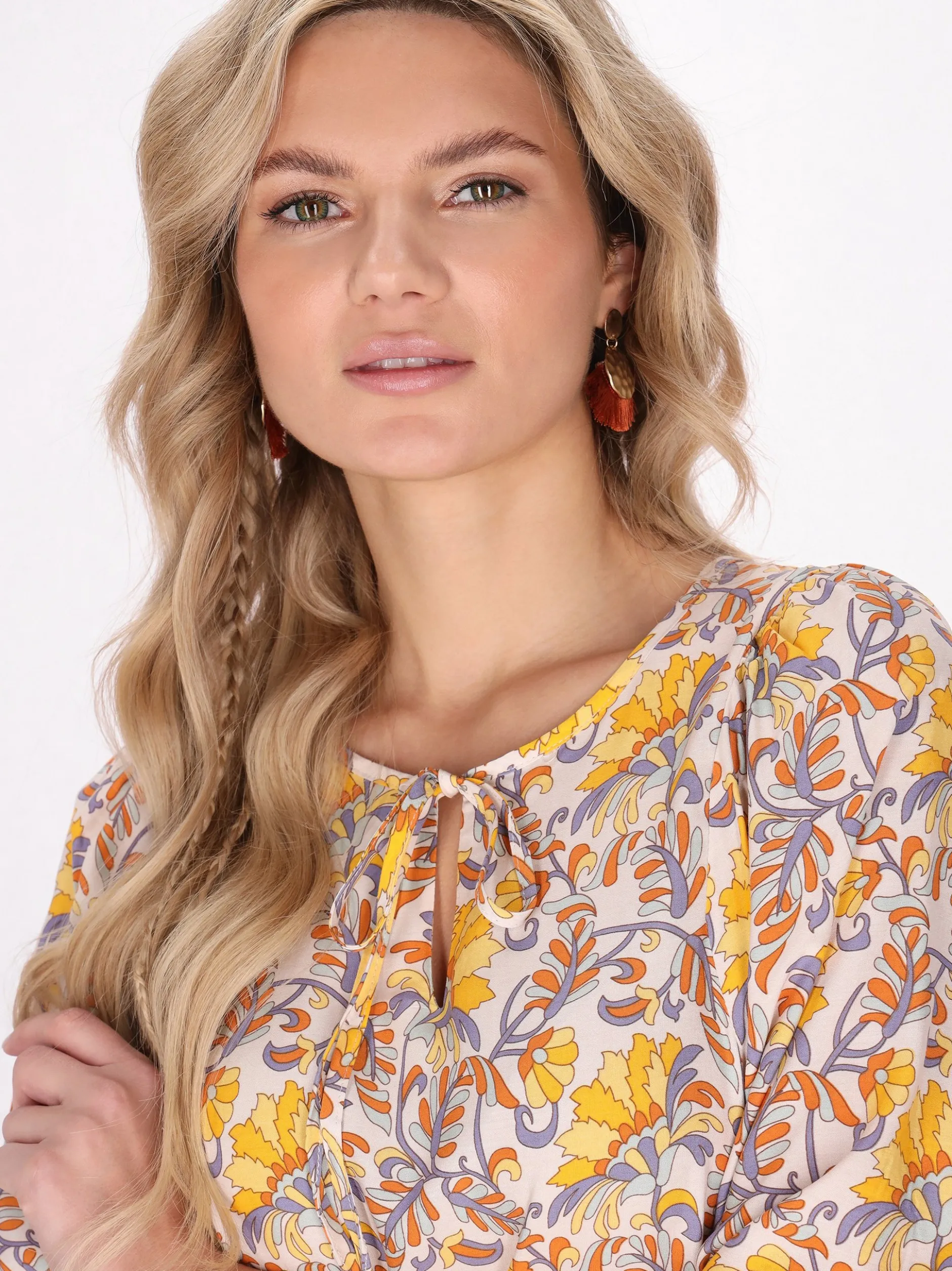 Usha Damen Kleid in gelb - Ausschnitt: Rundhals