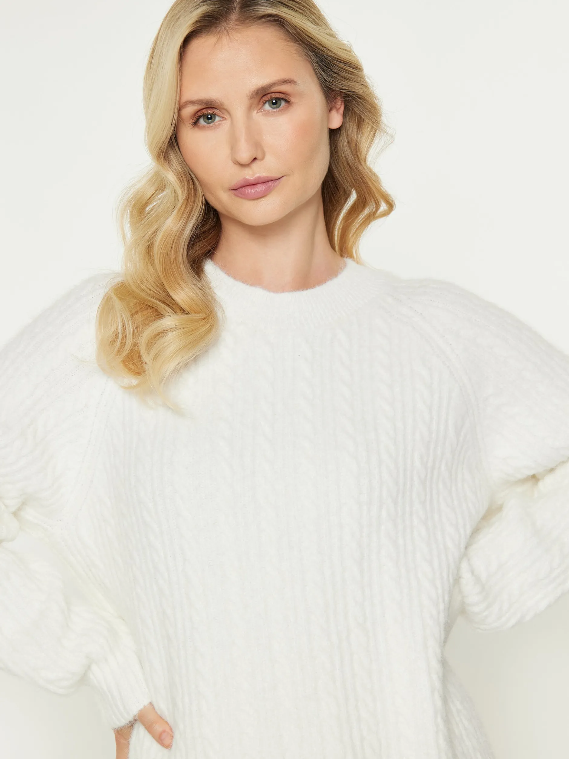 Usha Damen Kleid in weiß - Ausschnitt: Rundhals