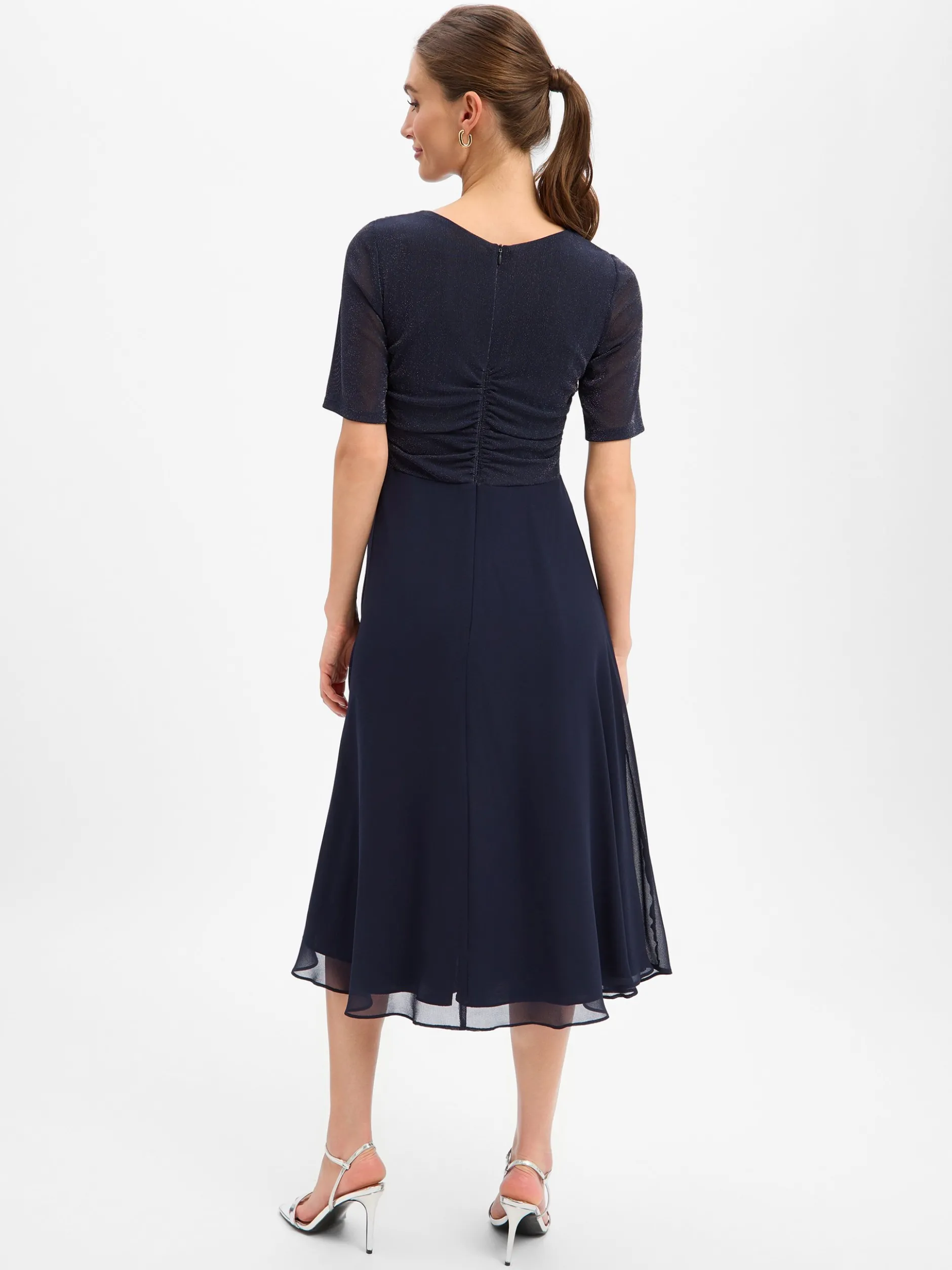 Vera Mont Damen Chiffonkleid in marine - Ärmel: kurzarm