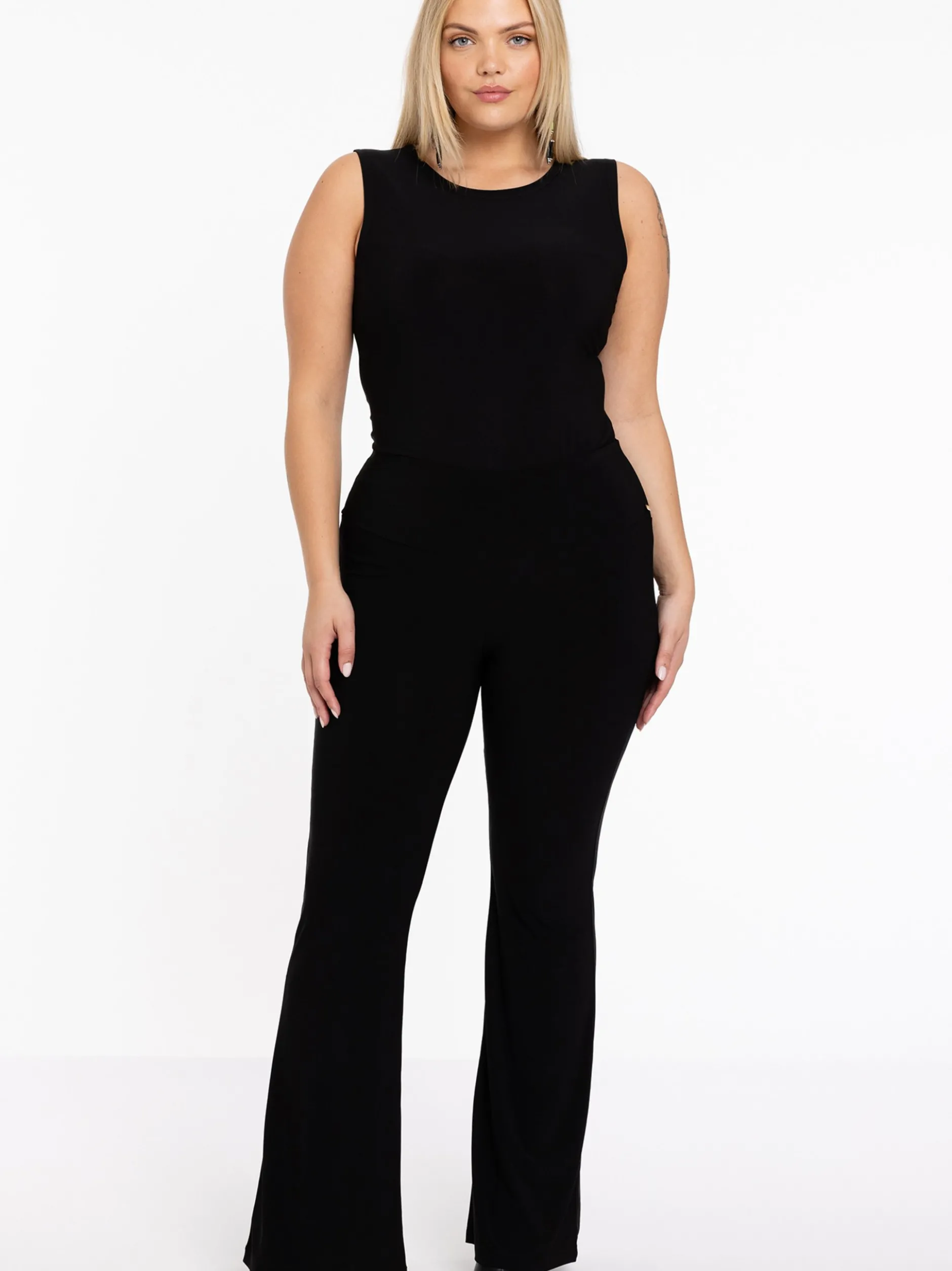 YOEK Damen Hose in schwarz