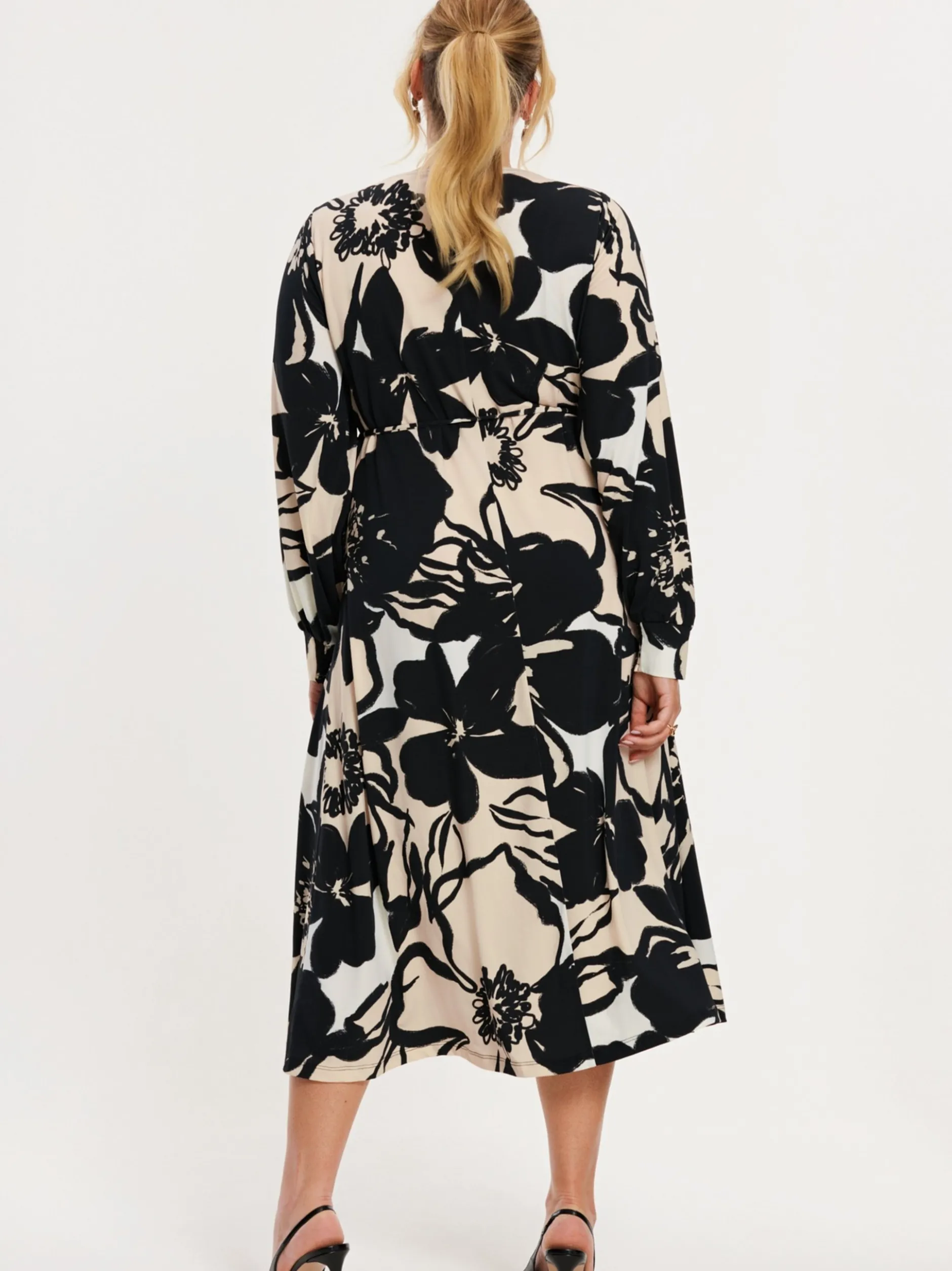 YOEK Damen Kleid in ecru schwarz