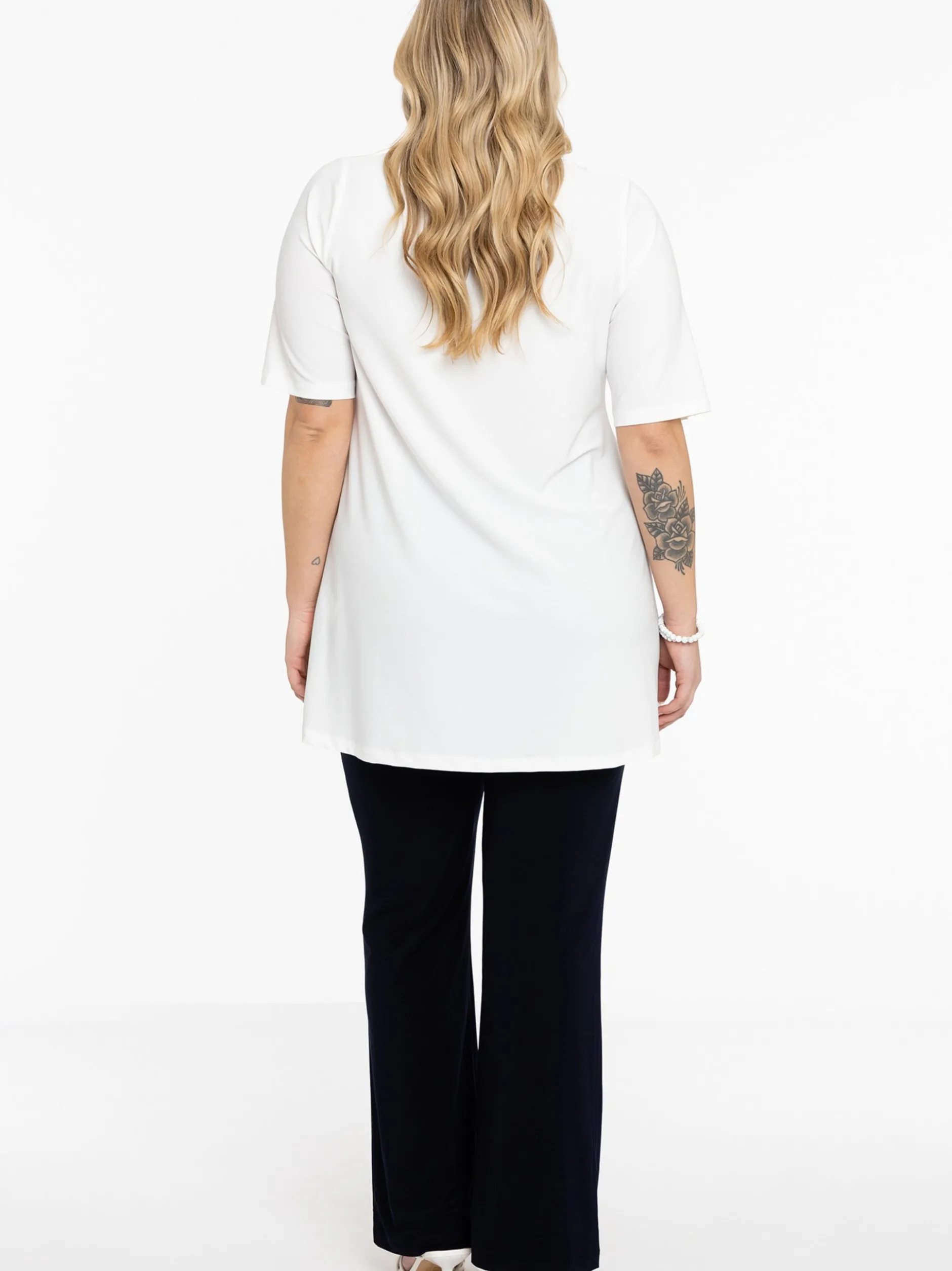 YOEK Damen T-Shirt in ecru